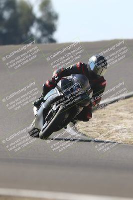 media/Nov-02-2025-Lets Ride (Sun) [[f7a3caa734]]/B Group/1220pm (Turn 2 Outside)/